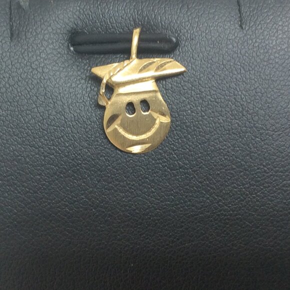 14K Yellow Real Solid Gold Smiley Face Graduation Cap Charm Pendant 1gr - Picture 1 of 6